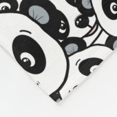 Modern Schwarz-Weiß Süßes Panda-Bär-Muster Fleecedecke (Ecke)