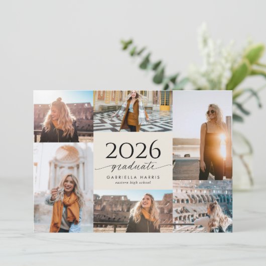 Modern Script 2026 Graduation  Einladung (Stehend Vorderseite)