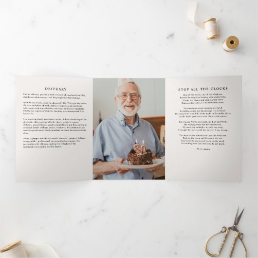 Modern Script 8-Photo Funeral/Memorial Dreifach-gefaltete Programmkarte (Innenseite)