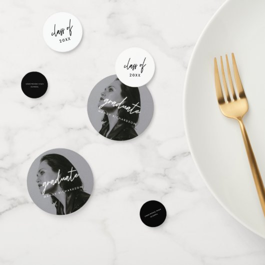 Modern Script Black & White Photo Graduation Party Konfetti (Gruppe)