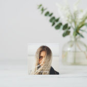 Modern Script Chic Vollständiges Foto QR Code Soci Quadratische Visitenkarte (Stehend Vorderseite)