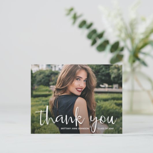 Modern Script Dankeschön Foto Abschluss Postkarte (Stehend Vorderseite)
