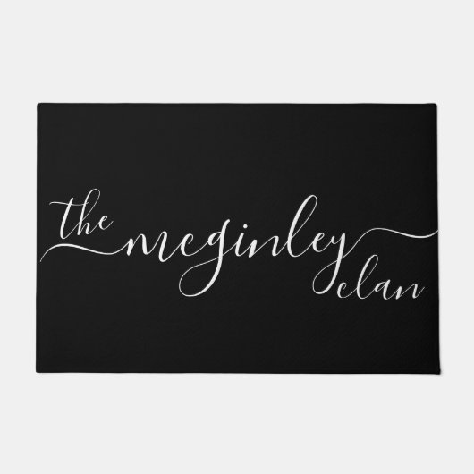 Modern Script Family Name Schwarz-weiß Fußmatte (Vorderseite)