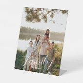 Modern Script Family Photo & Name Custom Sockelschild (Vorderseite)