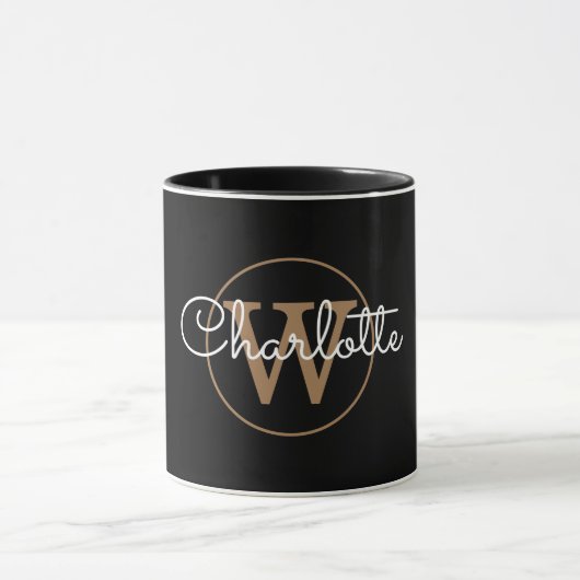 Modern Script Gold Monogram Black Tasse (Zentrum)
