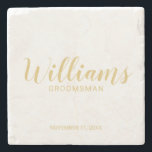 Modern Script Gold Personalisierte Trauzeuge Steinuntersetzer<br><div class="desc">Modernes Drehbuch Weiß und Gold Personalisierten Trauzeugen Coasterver mit dem Namen personalisiert Trauzeugen im modernen, goldfarbenen Kalligraphie-Schriftart-Stil mit Titel und Hochzeit im modernen Sans Serif Schriftart Stil auf weißem Hintergrund. Auch perfekt für Trauzeugin, Blume Mädchen, Mutter der Braut, Trauzeuge, Trauzeuge und mehr. Beachte:Die Folien-Details sind simuliert und in Farbe auf...</div>