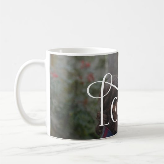 Modern Script Love Custom Engaged Couples Photo Kaffeetasse (Links)