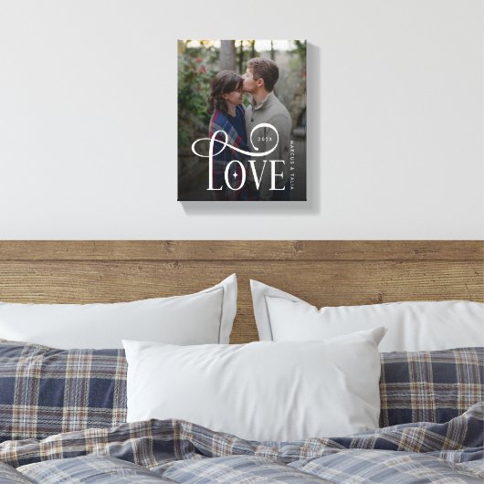 Modern Script Love Custom Engaged Couples Photo Leinwanddruck (Insitu (Schlafzimmer))