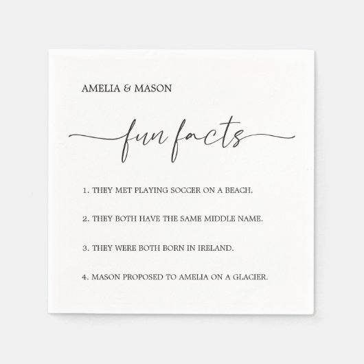 Modern Script Minimalist Fun Facts Wedding Serviette (Vorderseite)
