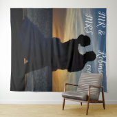 Modern Script Mr. & Mrs. Wedding Backdrop Banner Wandteppich (Beispiel (Horizontal))