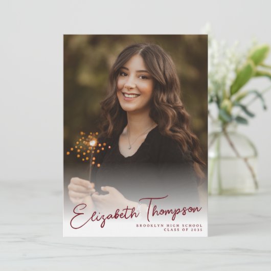 Modern Script Name Class Red 6 Foto Abschluss Ankündigung (Stehend Vorderseite)