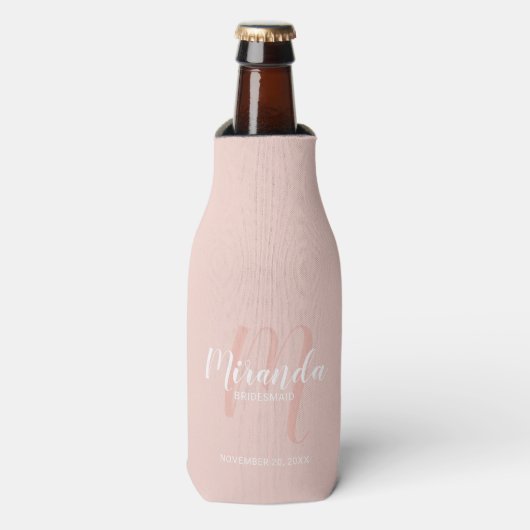 Modern Script Personalisiert Bridesmaid Flaschenkühler (Flaschenvorderseite)