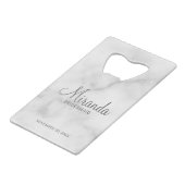 Modern Script Personalisiert Bridesmaid Geldbeutel Flaschenöffner (Vorderseite Schrägansicht)