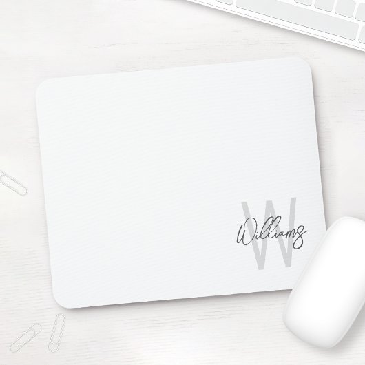 Modern Script Personalisiert Monogram und Name Mousepad