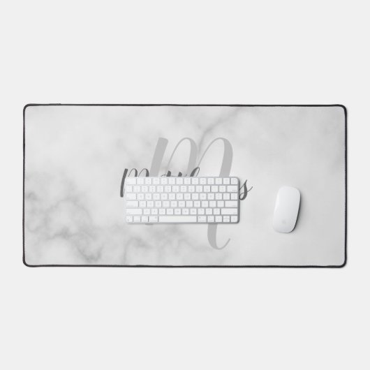 Modern Script Personalisiert Monogram und Name Schreibtischunterlage (Tastatur & Maus)
