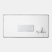 Modern Script Personalisiert Monogram und Name Schreibtischunterlage (Tastatur & Maus)