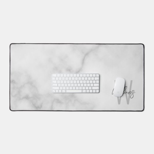 Modern Script Personalisiert Monogram und Name Schreibtischunterlage (Tastatur & Maus)
