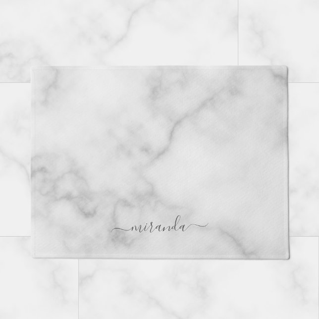 Modern Script Personalisiert Name White Marble Fußmatte (Von Creator hochgeladen)