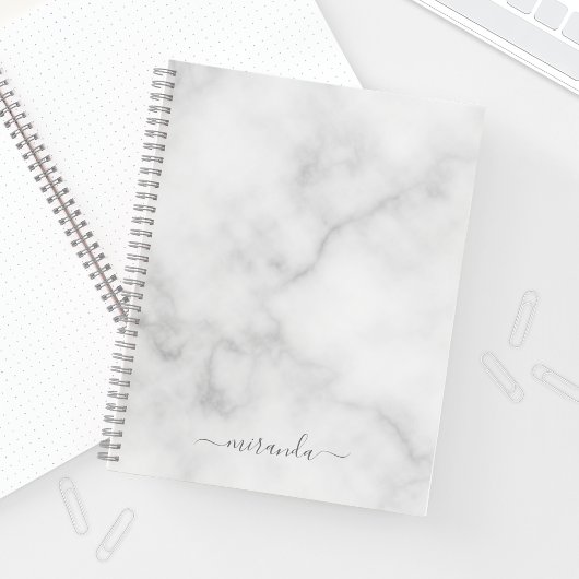 Modern Script Personalisiert Name White Marble Notizblock