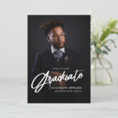 Modern Script Photo High School Graduation  Ankündigung (Stehend Vorderseite)
