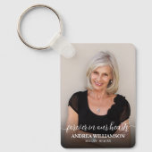 Modern Script Photo Memorial Forever in our Hearts Schlüsselanhänger (Vorderseite)