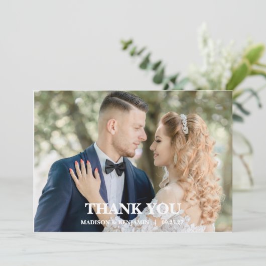 Modern Script Photo Wedding Dankeskarte (Stehend Vorderseite)