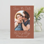 Modern Script Terracotta Photo Monogram  Save The Date (Stehend Vorderseite)
