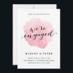 Modern Script Watercolor Engagement Party Einladung<br><div class="desc">Die Watercolor Spotlight-Party lädt mit einer sanften, malerisch blütenrosa Wasserfarbenwäsche in der Mitte ein. Die moderne schwarze Kalligrafie auf elegantem weißem Hintergrund ist kontrastvoll. Besuchen Sie den Stacey Meacham Store für andere Produkte, um dieses Design, einschließlich RSVP-Karten, Gehäuse-Karten, Briefmarke, Umschlag-Etiketten, Tischnummern und mehr! Zum Ändern/Hinzufügen von Text: Klicken Sie auf...</div>