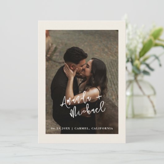 Modern Script Wedding Photo Save The Date (Stehend Vorderseite)