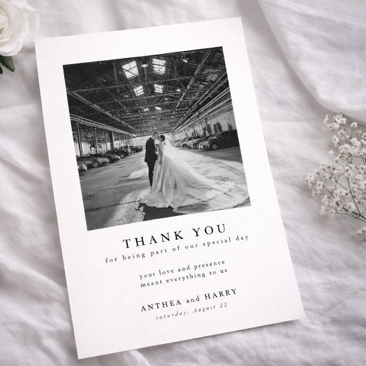 Modern Serif Typography Wedding Photo Dankeskarte
