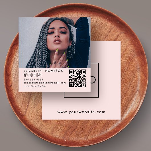 Modern Sie Ihren QR-Logo-Code Trendy Social Media  Quadratische Visitenkarte