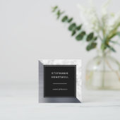 Modern Silver Brushed Foil White Marble Black Quadratische Visitenkarte (Stehend Vorderseite)