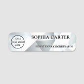 Modern Silver Geometric Name Badge Custom Namensschild (Vorderseite)