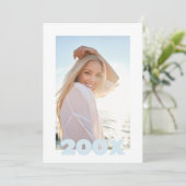 Modern Simple 2022 Abschluss Einladung (Stehend Vorderseite)