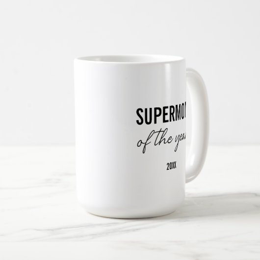 Modern Simple Black and White Script Supermom Kaffeetasse (VorderseiteRechts)