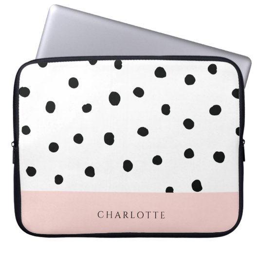 Modern Simple Blush and Polka Dot Monogram Name Laptopschutzhülle (Vorderseite)
