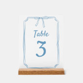 Modern Simple Bow Wedding Dusty Blue Tischnummer Acrylschild (Vorderseite)