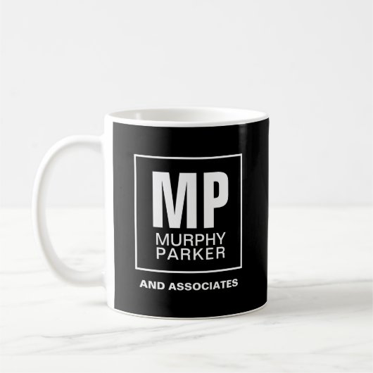 Modern Simple Business Monogram Logo Schwarz-weiß Kaffeetasse (Links)