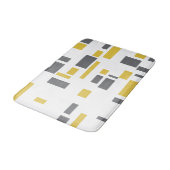 Modern, simple, cool geometric yellow gray pattern badematte (Schrägansicht)