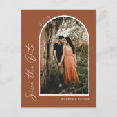 Modern Simple Elegant Burnt Orange Save the Date Ankündigungspostkarte (Vorderseite)