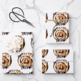 Modern Simple Happy New Year 2023 Foto Geschenkpapier Set
