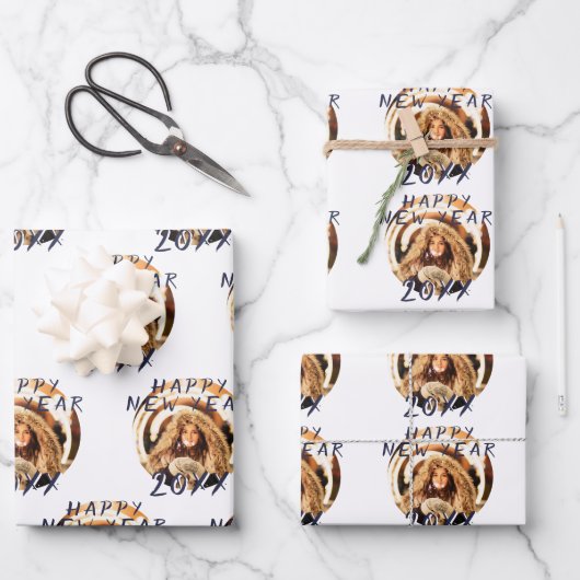 Modern Simple Happy New Year 2023 Foto Geschenkpapier Set (Vorderseite)