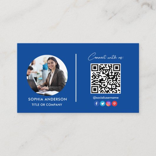 Modern Simple Minimalistisch QR Code Social Media  Visitenkarte (Vorderseite)