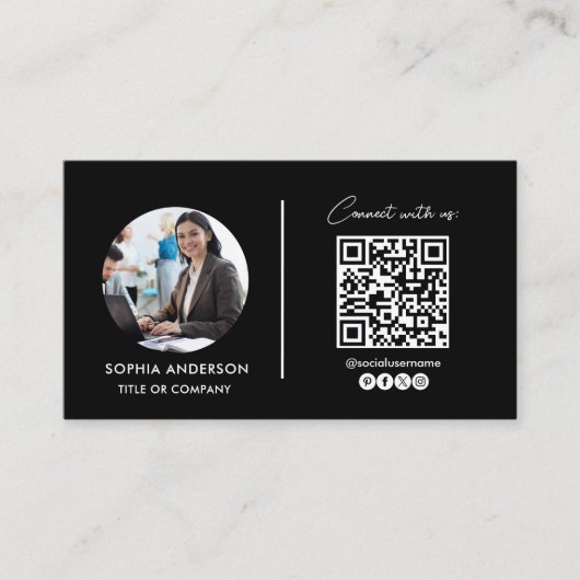 Modern Simple Minimalistisch QR Code Social Media  Visitenkarte (Vorderseite)