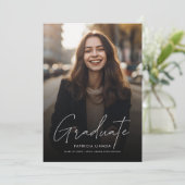 Modern Simple Script Overlay Foto 2023 Abschluss Ankündigung (Stehend Vorderseite)