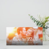 Modern Simple Script Save the Date Foto Card (Stehend Vorderseite)