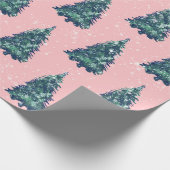 Modern Simple Snowy Green Christmas Trees Pink Geschenkpapier (Ecke)