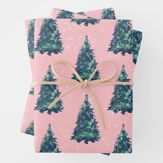 Modern Simple Snowy Green Christmas Trees Pink Geschenkpapier Set (Beispiel)