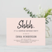 Modern Simple Überraschung Geburtstag Einladung (Stehend Vorderseite)