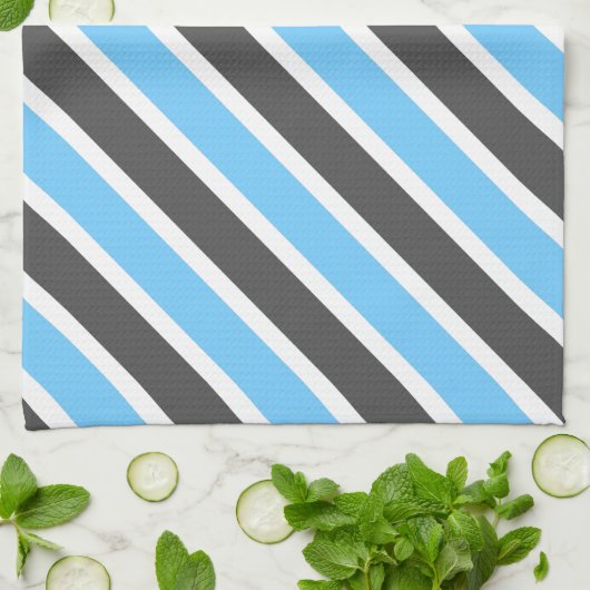Modern Sky Blue Gray Diagonal Stripes Geschirrtuch (Gefaltet)